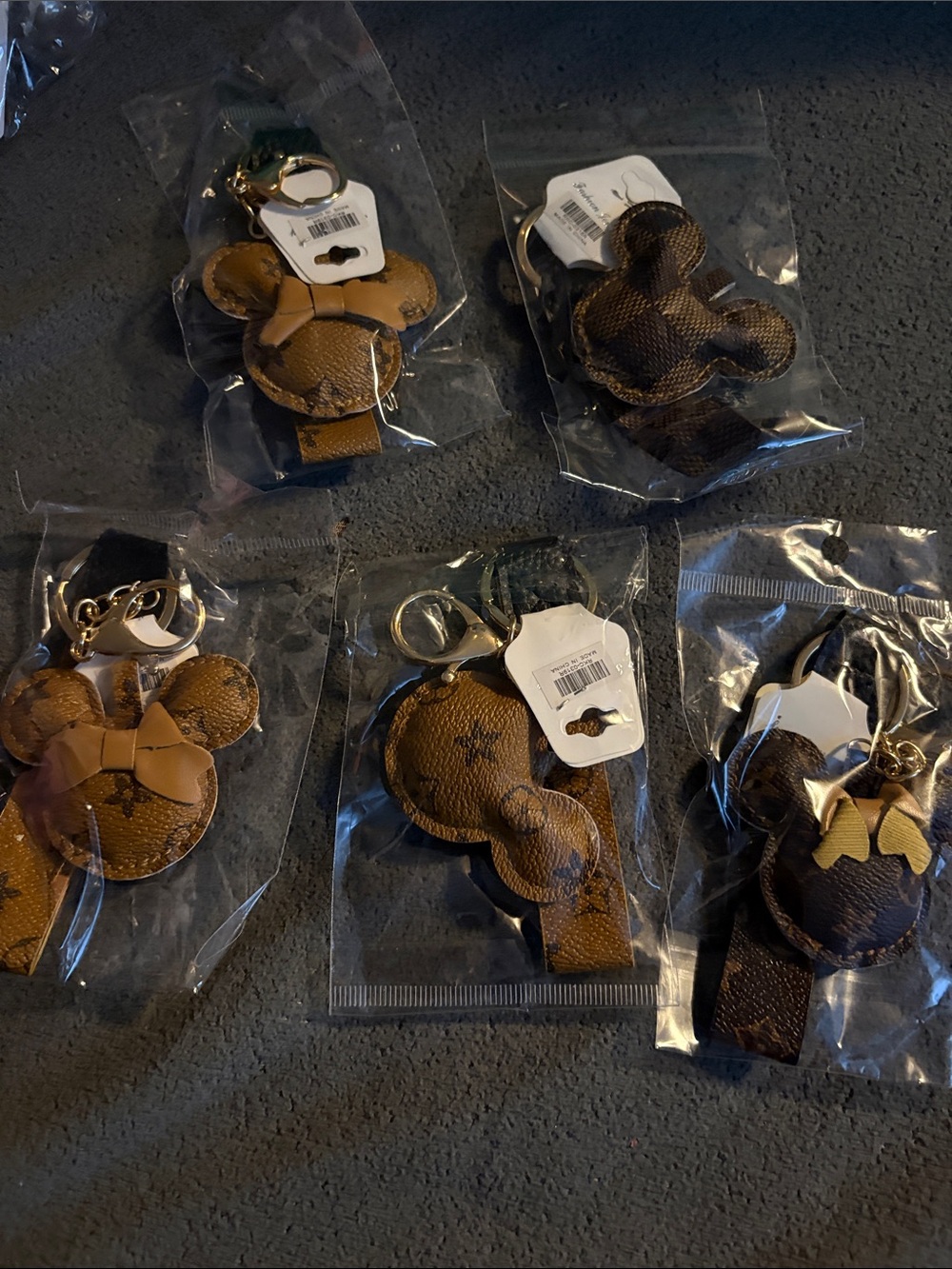 FASHION Minnie Mouse Shape Keychain Bundle in Brown